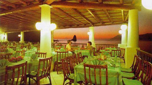 Hotel Conti Vulcano  Buitenkant foto